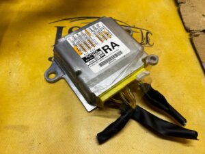NIE WYSTRZELONY SENSOR MODUŁ AIRBAG PODUSZEK POWIETRZNYCH TOYOTA HILUX VIII