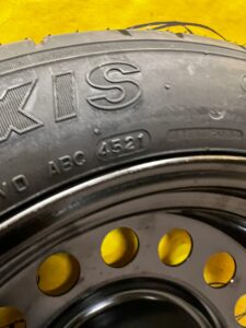ZESTAW NAPRAWCZY KOŁO DOJAZDOWE LEWAREK FORD ESCAPE MK4 KUGA MK3 155/70 R17