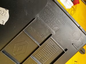 OSŁONA ZAŚLEPKA DESKI KONSOLI LEWA DACIA JOGGER SANDERO III