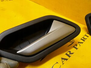 KLAMKA WEWNĘTRZNA DRZWI PRZÓD TYŁ PRAWY PRAWA DACIA SANDERO III STEPWAY