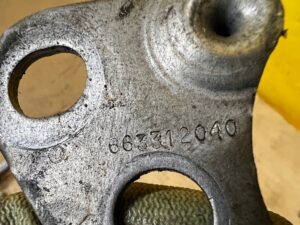 WSPORNIK MOCOWANIE UCHWYT ZAWIESZENIA PRZÓD MERCEDES GL X166