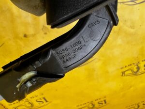 UCHWYT RĄCZKA KLAMKA KLAPY TYŁ BAGAŻNIKA FORD BRONCO 21-