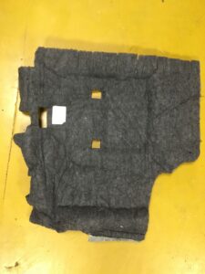 PRAWA MATA WYGŁUSZENIE PODŁOGI AUDI A8 D4 4H0