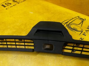 KRATKA GÓRNA NAWIEWU DESKI ROZDZIELCZEJ FORD FUSION LIFT USA