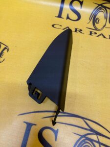 PRAWA OSŁONA TRÓJKĄT SŁUPKA DRZWI RENAULT CLIO V