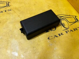 POKRYWA OSŁONA OBUDOWA SKRZYNKI BEZPIECZNIKÓW SUBARU FORESTER VI SL 25-