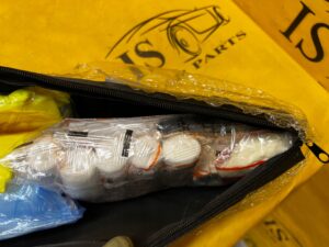 ZESTAW BEZPIECZEŃSTWA KAMIZELKA TRÓJKĄT APTECZKA ORYGINALNY RENAULT