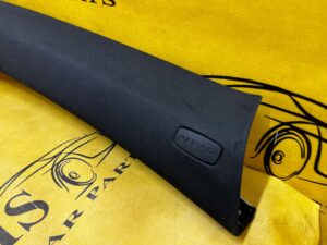 POSZYCIE OSŁONA OBUDOWA SŁUPKA PRZÓD A PRAWY PORSCHE MACAN 95B