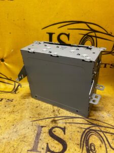 MODUŁ STEROWNIK RADIA RADIO UNIT INFINITI Q30