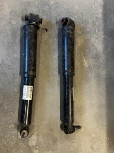 KOMPLET AMORTYZATORY TYŁ TYLNE RENAULT RENAULT MEGANE IV GT