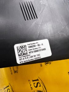 OSŁONA POSZYCIE SŁUPKA A PROGU PRZÓD PRAWY TESLA MODEL 3 PRZEDLIFT