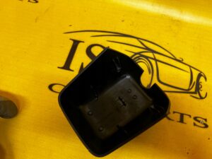 OBUDOWA OSŁONA LUSTERKA WEWNĘTRZNEGO RANGE ROVER VELAR L560