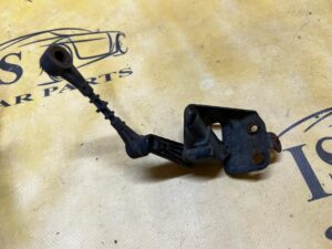 CZUJNIK POZIOMOWANIA LAMP TYŁ LEWY LAND ROVER DISCOVERY SPORT V L550 LIFT