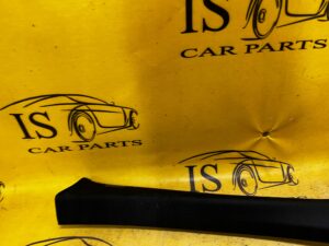 OSŁONA POSZYCIE SŁUPKA A LEWA CZARNA BMW 5 G30