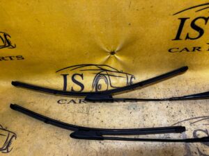 KOMPLET RAMIONA RAMIĘ WYCIERACZEK WYCIERACZKI PRZÓD DACIA DUSTER II