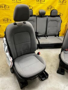 KOMPLET FOTELE PRZÓD KANAPA TYŁ FORD ESCAPE MK4 1.5 EB