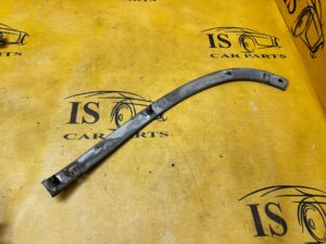 ŚLIZG MOCOWANIE WSPORNIK ZDERZAKA TYŁ LEWY CHEVROLET CORVETTE C5 97-04