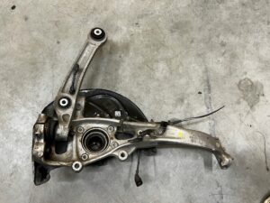 ZWROTNICA PRAWY PRZÓD PIASTA WAHACZ AUDI SQ7 Q7 4M