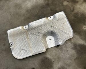 BLACHA OSŁONA TERMICZNA MERCEDES GLS X166