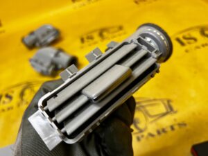 KRATKA NAWIEWU SUFITOWEGO DACHU PRAWA PRAWY MERCEDES GL X166 GRAY