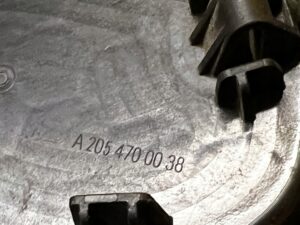 OSŁONA PLASTIK ZAŚLEPKA MERCEDES W213