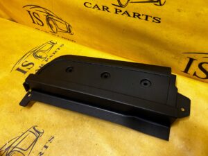 POSZYCIE OSŁONA OBUDOWA SŁUPKA C TYŁ LEWY 4 DRZWI FORD BRONCO 21-