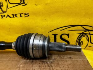 NOWA PÓŁOŚ TYŁ TYLNA KRÓTKA INFINITI Q70