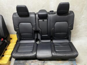 KOMPLET FOTELE KANAPA PRZÓD TYŁ SKÓRA AIRBAG ELEKTRYCZNE FORD BRONCO 21- EU