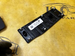 PODSTOPNICA STOPIEŃ PODNÓŻEK KIEROWCY FORD BRONCO 21-