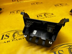 SCHOWEK PÓŁKA TUNELU KONSOLI PRZÓD GNIAZDO ZAPALNICZKI DACIA JOGGER