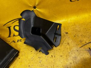 ŚCIANKA DZIAŁOWA TUNELU POWIETRZA BMW F40