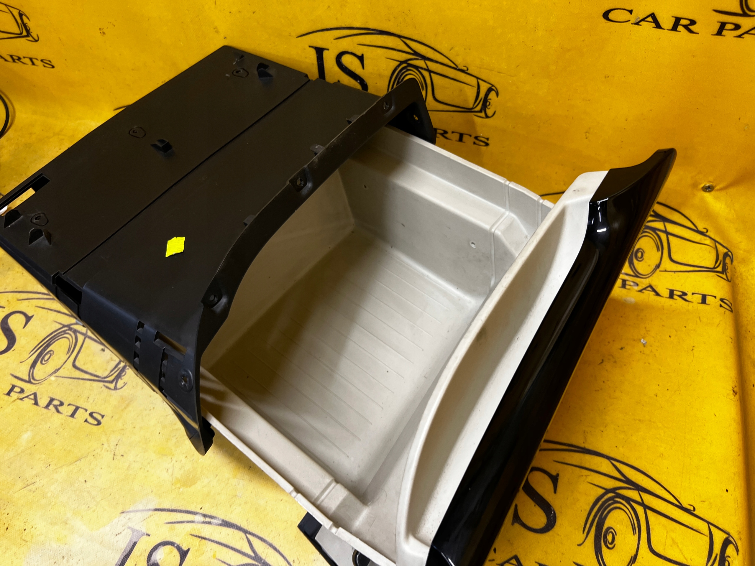 SCHOWEK DESKI KONSOLI PASAŻERA RENAULT CAPTUR I PRZEDLIFT