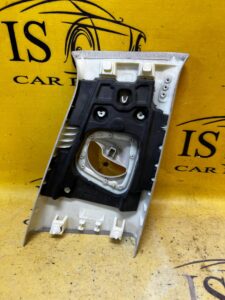 OSŁONA POSZYCIE SŁUPKA B LEWA BMW 5 G30