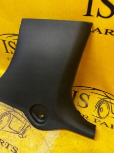 PRAWA PRAWE OSŁONA TAPICERKA SŁUPKA B MERCEDES INFINITI