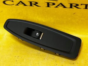 PRAWY PRZÓD PRZEŁĄCZNIK PANEL SZYB BMW F21 F22