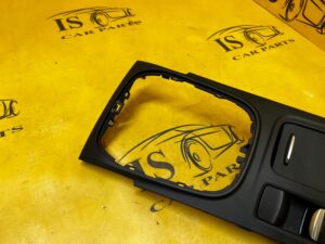 RAMKA OSŁONA DEKOR TUNELU ŚRODKOWEGO RENAULT MEGANE IV EU