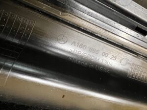 OSŁONA LISTWA PROGU PROGOWA PRÓG LEWY LEWA LED MERCEDES GL X166