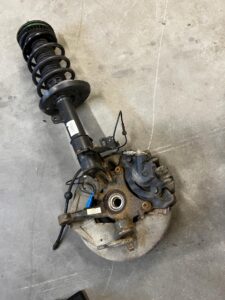 ZWROTNICA AMORTYZATOR PRZÓD LEWY PEUGEOT 508 I 2.0 HDI RXH 4HYBRID