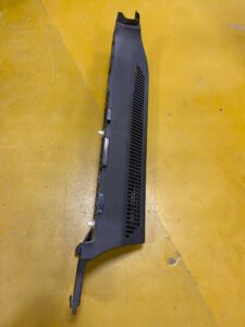 LEWY BOCZEK SZYNA PROWADNICA BAGAŻNIK BMW X6 E71