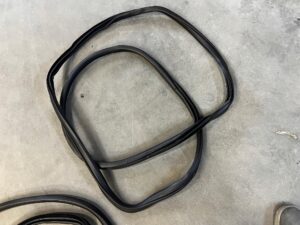 USZCZELKA DRZWI TYŁ LEWA PRAWA RENAULT KOLEOS II