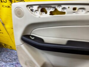 TAPICERKA BOCZEK DRZWI TYŁ PRAWY MERCEDES GLS X166
