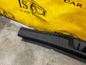 LISTWA OSŁONA BAGAŻNIKA PASA TYŁ TYLNEGO DACIA JOGGER