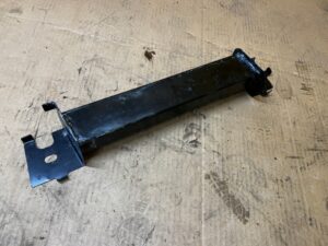 WSPORNIK MOCOWANIE UCHWYT FOTELA PASAŻERA PRAWY MERCEDES GL X166