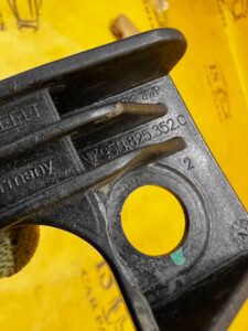 MOCOWANIE PROGU PRAWY LEWY PORSCHE MACAN 95B