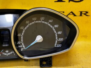 LICZNIK ZEGARY FORD FIESTA MK7 LIFT BENZYNA EUROPA