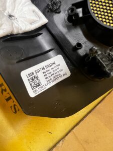 POSZYCIE OSŁONA OBUDOWA SŁUPKA D TYŁ PRAWY GŁOŚNIK FORD EXPLORER VI MK6