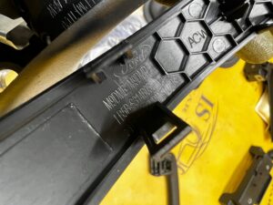 KOMPLET UCHWYT RĄCZKA SŁUPKA ŚRODKOWEGO B LEWA PRAWA FORD EXPLORER VI MK6