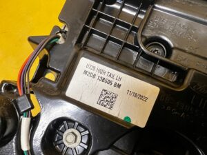 KOMPLET LAMPY LAMPA TYŁ TYLNE PRAWY LEWY FORD BRONCO 21-