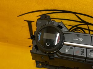 PRZEŁĄCZNIK PANEL STEROWANIA KLIMATYZACJI FORD BRONCO 21-