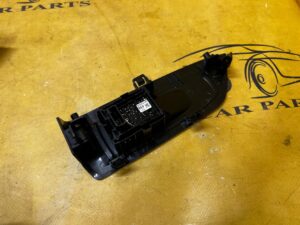 PANEL PRZEŁĄCZNIK SZYBY PRZÓD PRAWY SUBARU FORESTER VI SL 25-